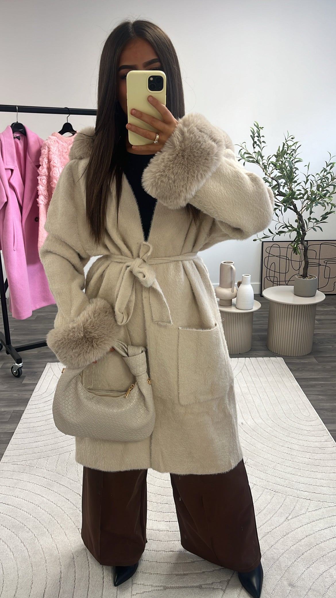 Fourrure beige capuche 877