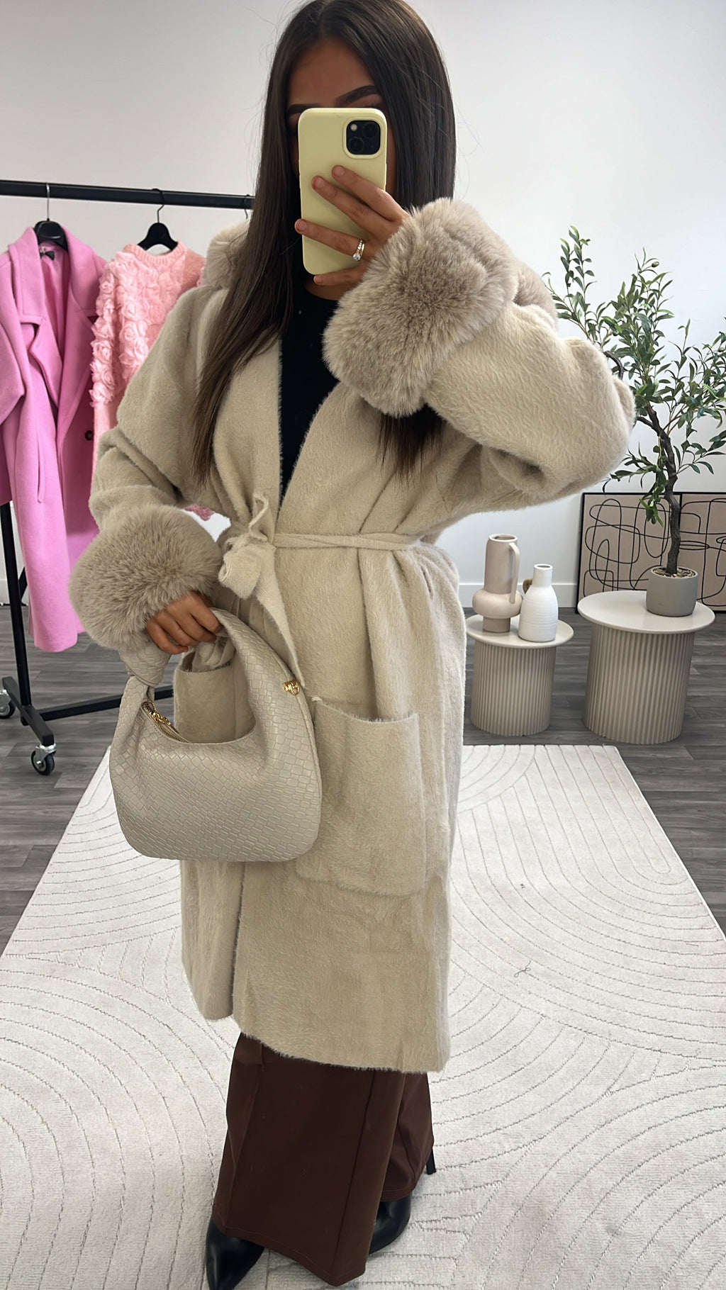 Fourrure beige capuche 877