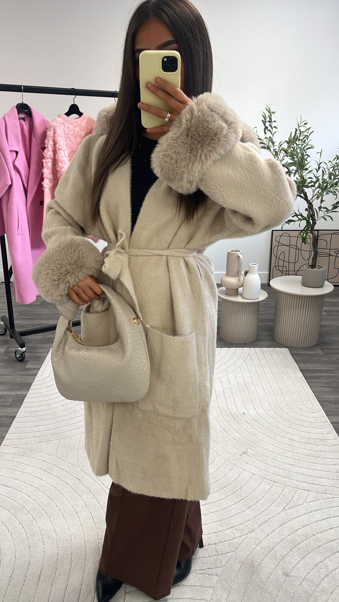 Fourrure beige capuche 877