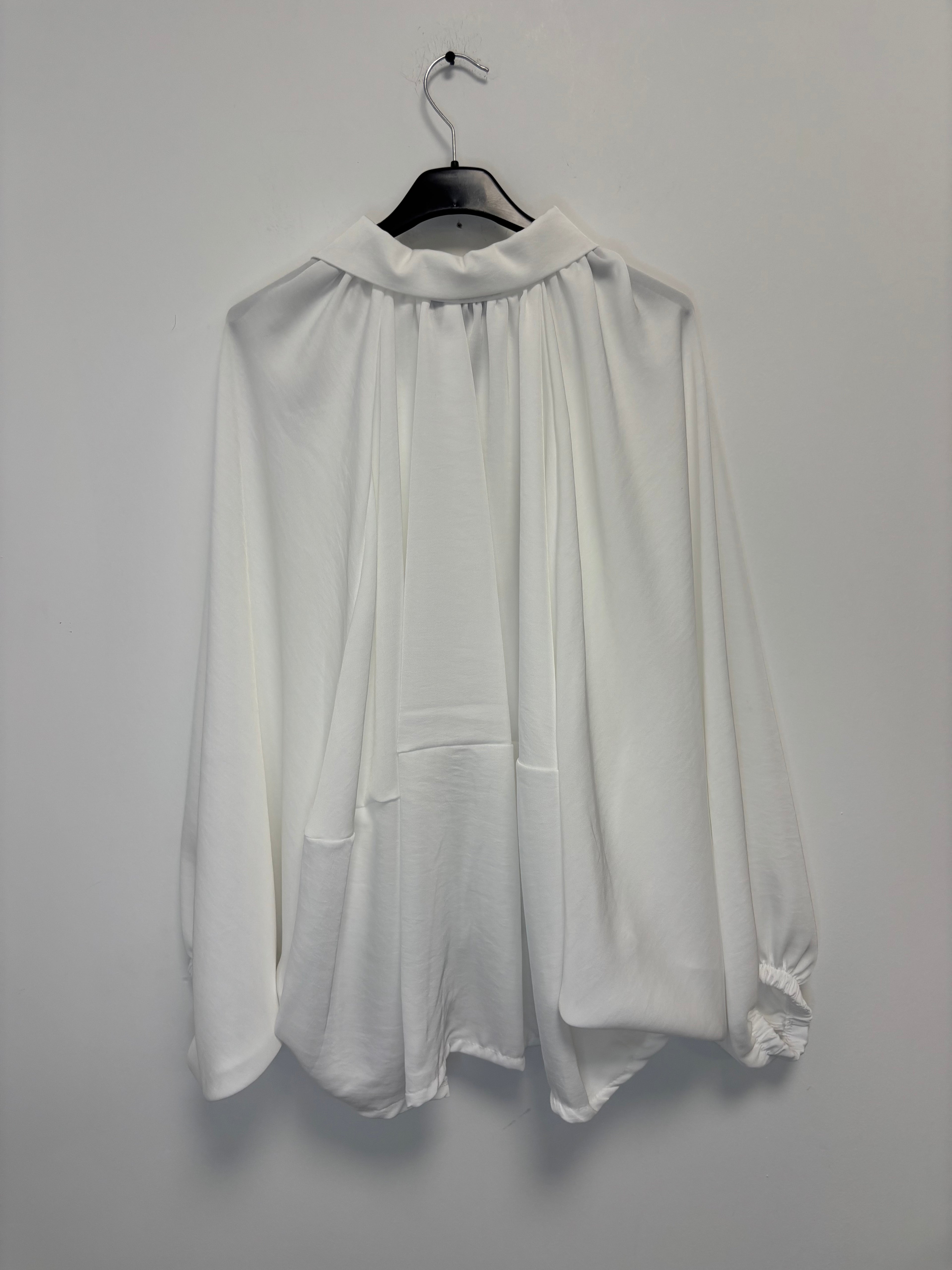 VESTE