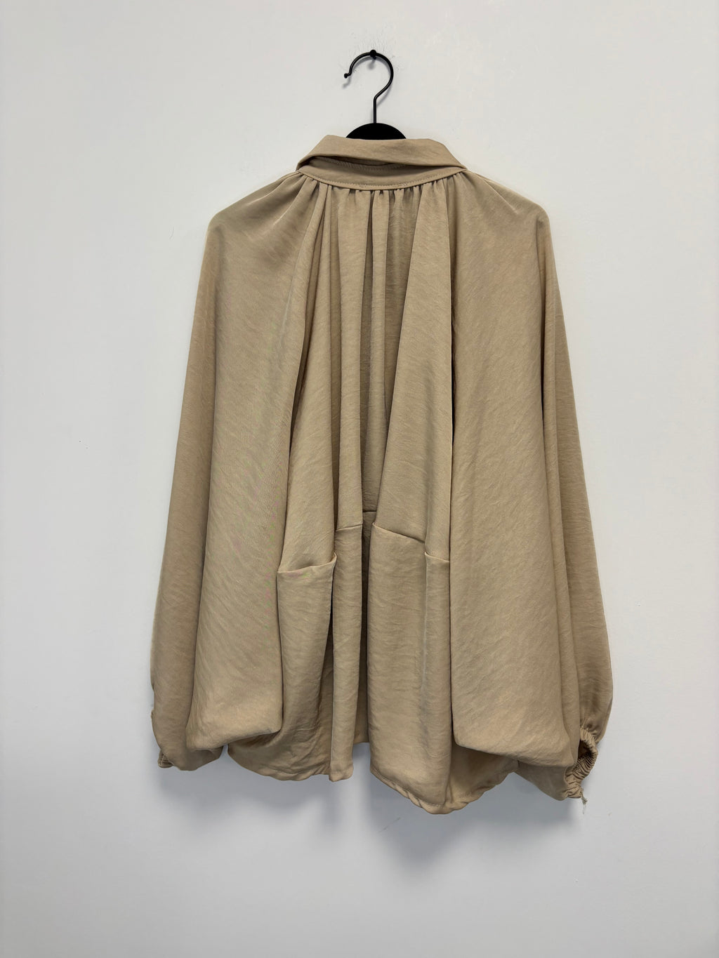 VESTE
